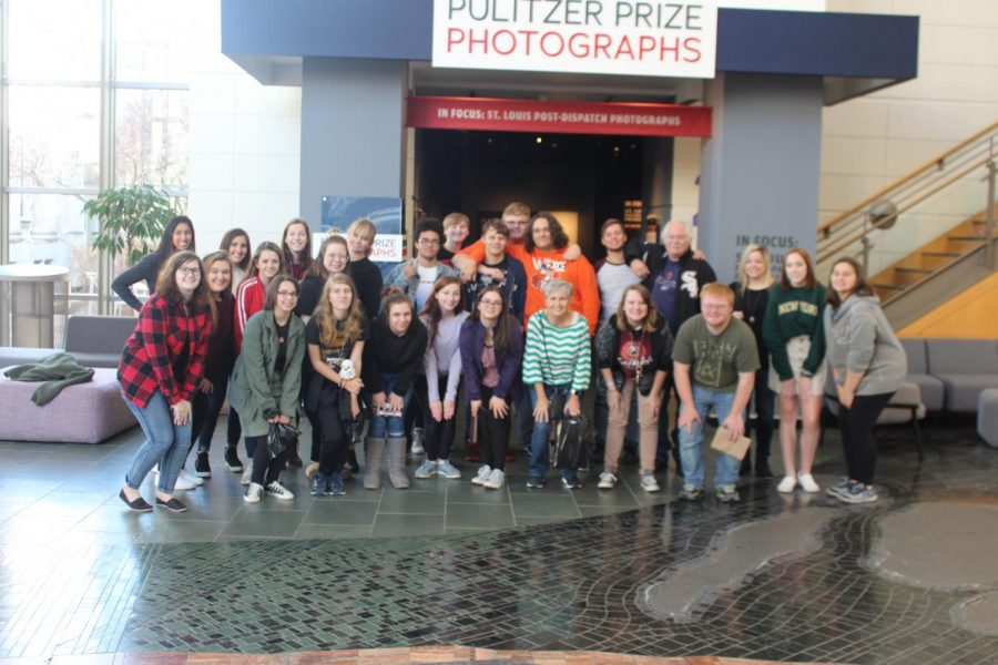 The Sting staff toured an exhibit of Pulitzer Prize-winning photographs that were on exhibit at the St. Louis History Museum.