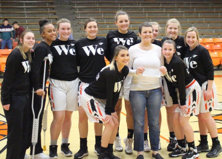 The Chester High School volleyball team conducted a fund-raiser for Jennifer King.