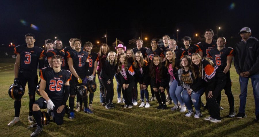 Seniors+in+fall+sports%2C+dance%2C+cheerleading+and+band+were+honored+at+the+Chester-Mt.+Vernon+game.