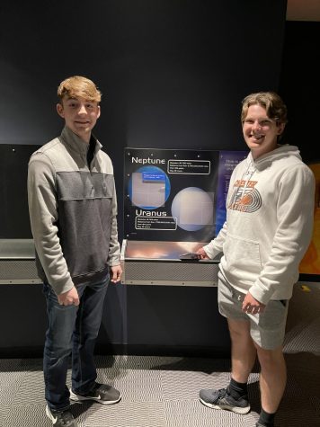 Astronomy Class Visits Planetarium