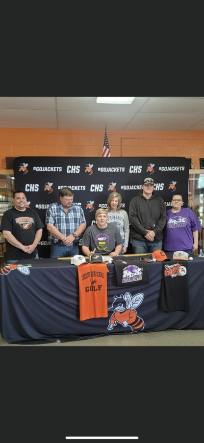 Surrounded+by+family+and+coaches%2C+Clayton+Andrews+signed+a+letter+of+intent+to+play+golf+at+McKendree+University.