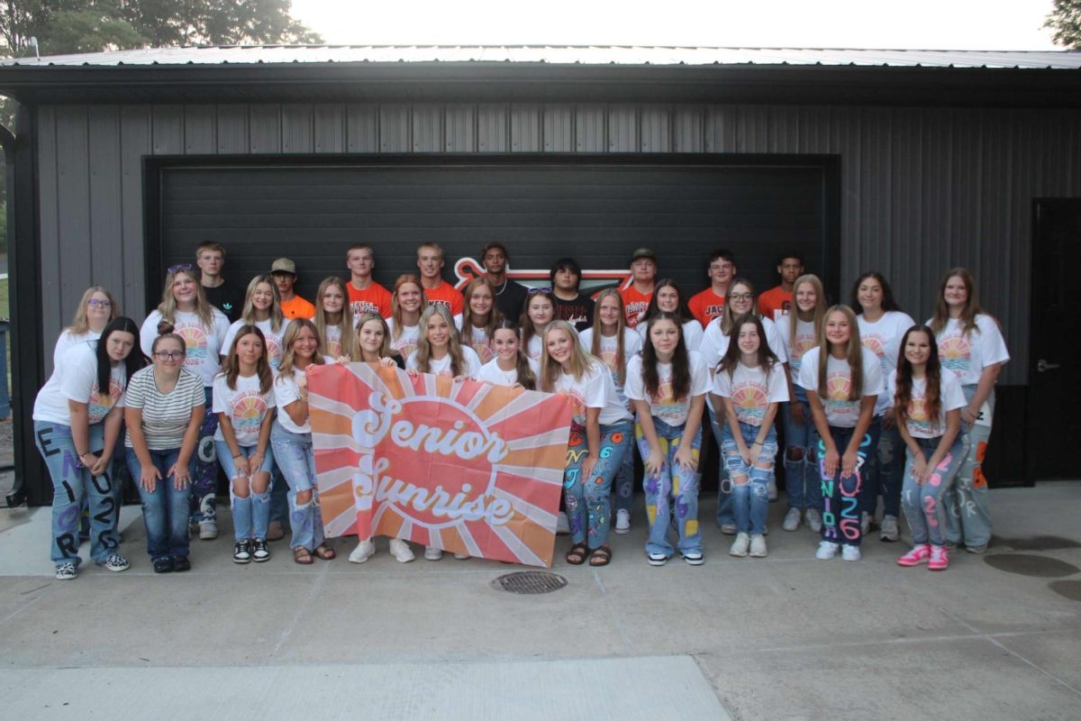 CHS Seniors Welcome Their Final Year with Annual Senior Sunrise