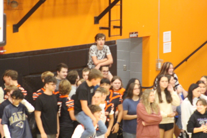 Juniors getting ready for class cheer