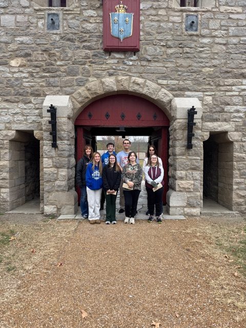 Back Row: Mrs. Miller, Eli Lanier, Lennon Hobbs, Mrs. Warner
Front Row: Ava Bert, Mackenzie Deimund, Amelia Terry, Leslie Asbury 