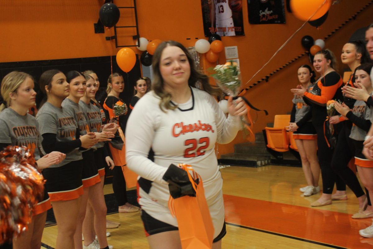 Senior Natalie Guetersloh