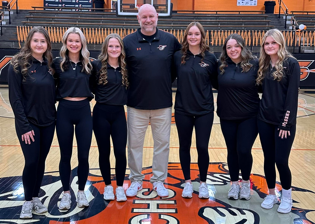 Jessica Stumpe,Riley Lochhead,Lillian Diskey, Coach Mott,  Lexi Mott, Natalie Gueterslosh, Aubrey Coleman, 